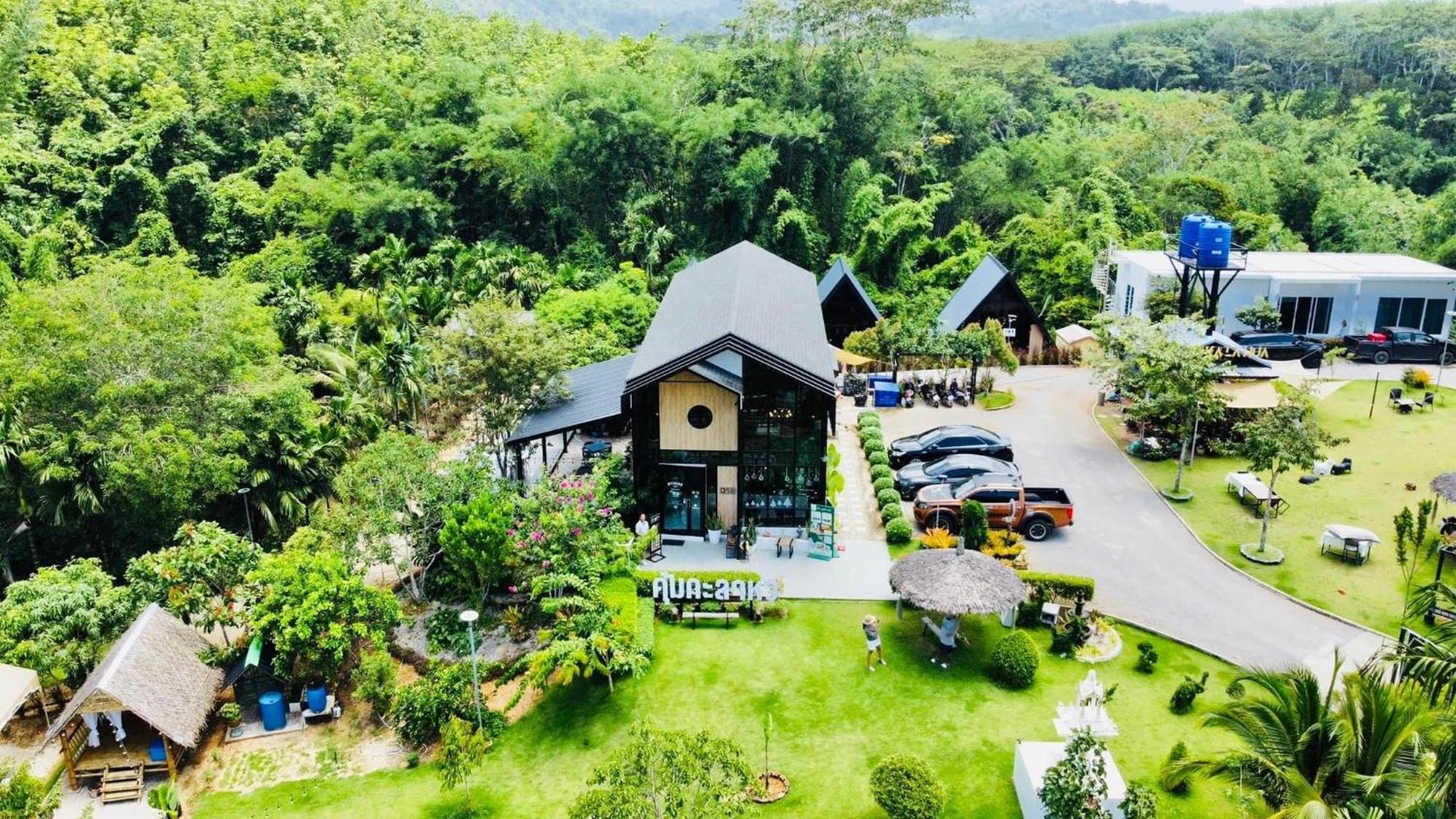 คุ้มกะลาหัวฟาร์มสเตย์ Ban Pha Saeng Lang エクステリア 写真